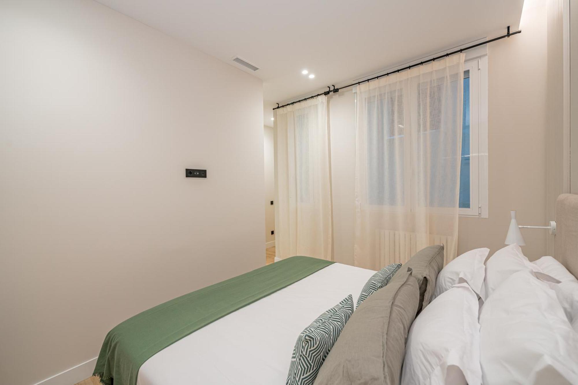 Centro XXI Calle Principe 3Br 3Bh Madrid Bagian luar foto